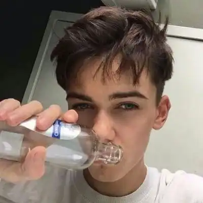 欧美男头像潮流时尚最新拜托了别再遇见了