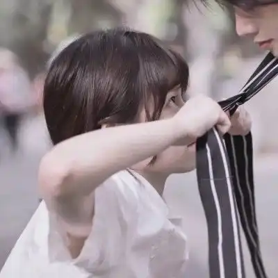 关于公开恋情的甜甜的文案