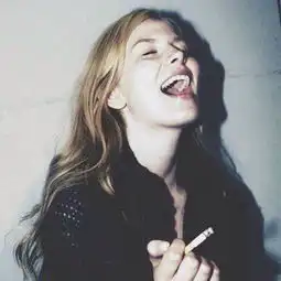 一个像夏天一个像秋天