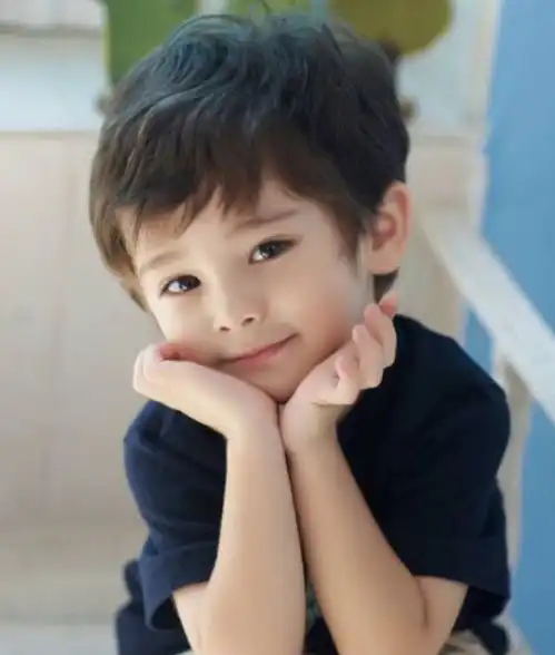 枣庄67岁高龄产女,以前说退休金够用,回过头来却带娃直播带货