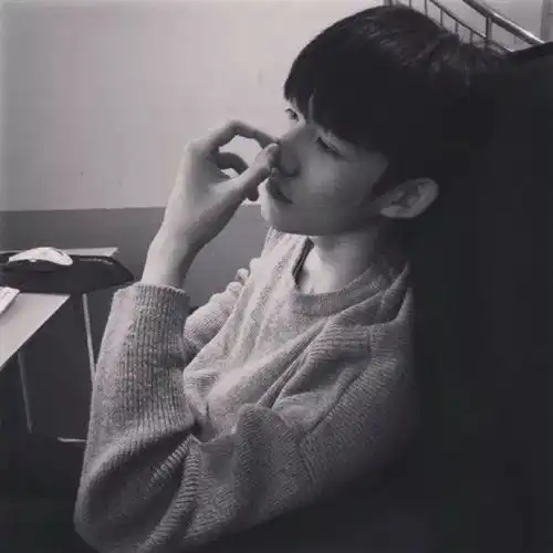 头像与高冷无关我只是不需要那么多的点头之交