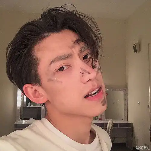 安利一个大帅比给你们今年已经退赛的快男安利...