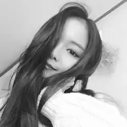 你的长发大眼好迷人