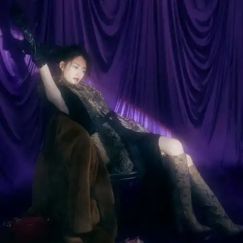 娱乐记忆清冷妩媚坚韧红唇柴碧云