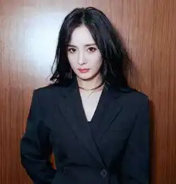关晓彤男装引热议当女明星穿上男装,就没有男明星什么事了