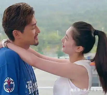 好男人胡歌23岁出道,经历过2段恋情,如今38岁仍单身