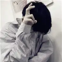 他早就拒绝你了在每次不回应里