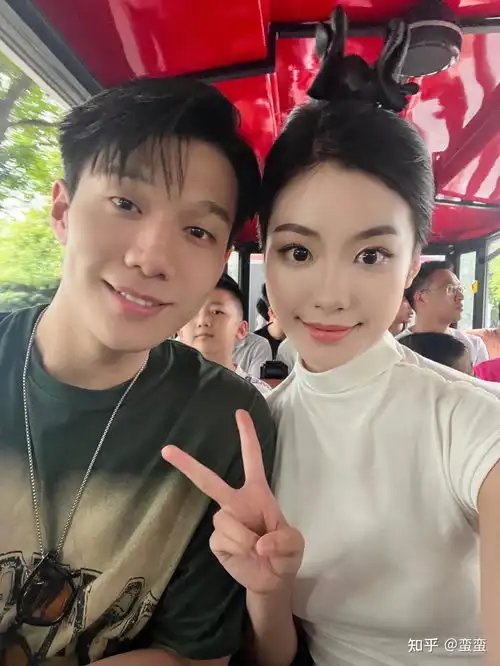 30岁大龄女生探探,陌陌,牵手,到底什么软件才能交到正经男朋友