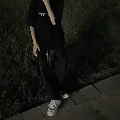ins意境风男生头像