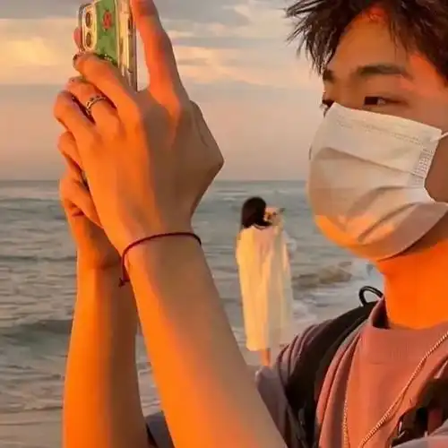 头像好看的男生头像