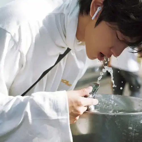 头像男生冷淡风气质