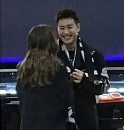 何老师微博评论透露吴昕潘玮柏感情发展,潘玮柏和她才是真cp