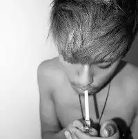 男生另类黑白头像日久生情久厌情