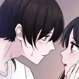 甜蜜情侣头像一人一半动漫天黑了你就是我的光