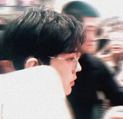 分享一些肖战的氛围感头像需要的请自取