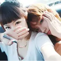 千矫受宠般的韩国可爱姐妹花qq头像