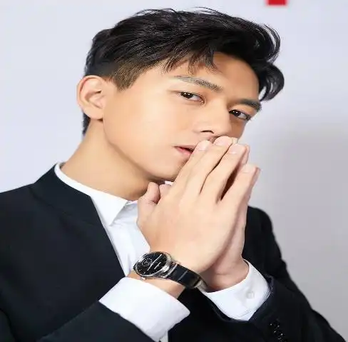 出道即巅峰的李现,多才多艺充满正能量,你也是现男友的粉丝吗