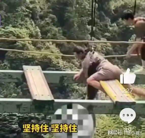 10岁男孩玩网红项目,不幸高空坠落山谷,果然是步步惊心啊