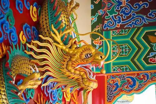 属龙的人能够财运临头,本月22号开始招财聚财变得容易,飞黄腾达