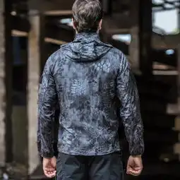 爱运动健身的男人,穿这几件速干防晒衣,轻薄透气出汗不沾身