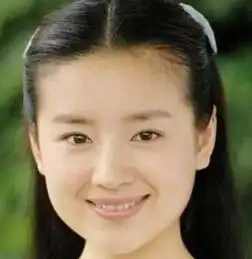董洁,亲手示范怎么把一手好牌打烂的女星