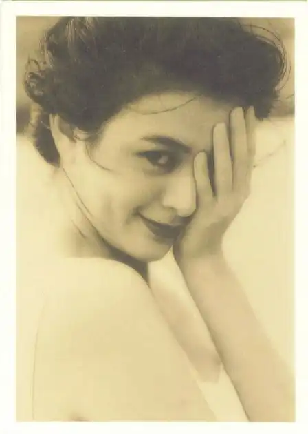 关之琳少女时期的颜,什么水平新增巨惊艳一张