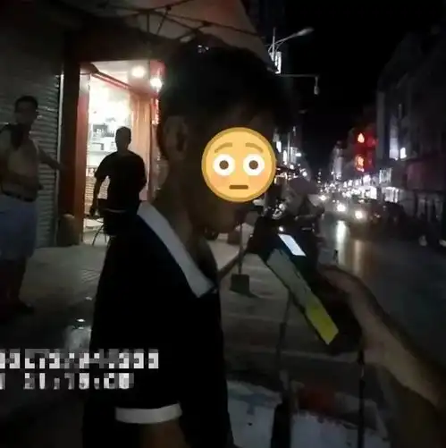 两名12岁男孩无证驾驶,相同违法待遇不同