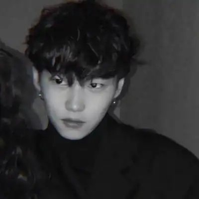 丧系情侣头像一对两张冷酷黑暗系风格情侣头像