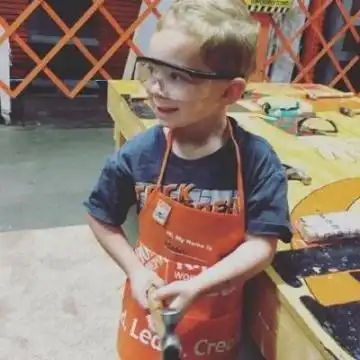 2019最流行的男生头像大全假笑男孩逗趣搞笑的小男孩头像