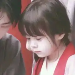 哪位大神知道这个男生和女生是谁