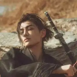 古风头像男高清稀有真人唯美淡雅男子头像