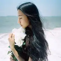 清新女生头像黎明咬破夜的唇