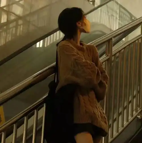 文案现在的生活没有不开心也没有开心