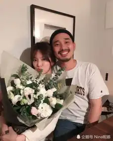 38岁宋慧乔离婚后首生日不寂寞,穿白衣男友怀抱卖萌,太抢镜