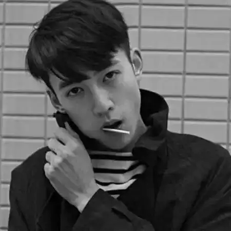 头像黑白头像男生情绪低落时想着是你第202期