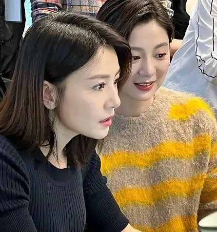 高圆圆扫楼路透曝光,产后复出宣传新剧,容貌依旧美丽