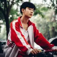 十字开头的年龄怎敢说永远校园少年男生头像