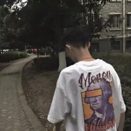 伤心的头像男,没人想过我的感受在呼过我