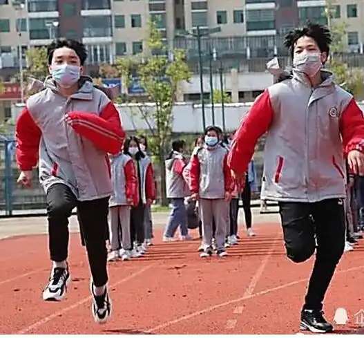 多名学生体育课戴口罩跑步时猝死,运动时能戴口罩吗