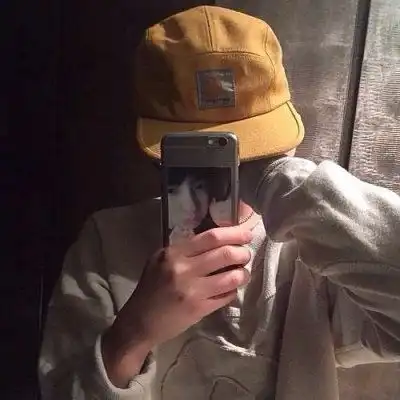 和狮子座谈恋爱,谨记这3点,她会越来越黏你