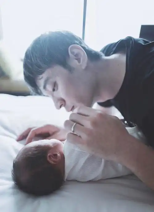 当红小生李光洁告别恐婚,与小师妹走进婚姻