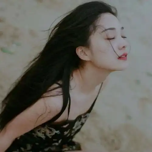 头像丨你总寄托希望于别人是你的错