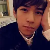 lomo风格的男生和女生看好的头像各4张
