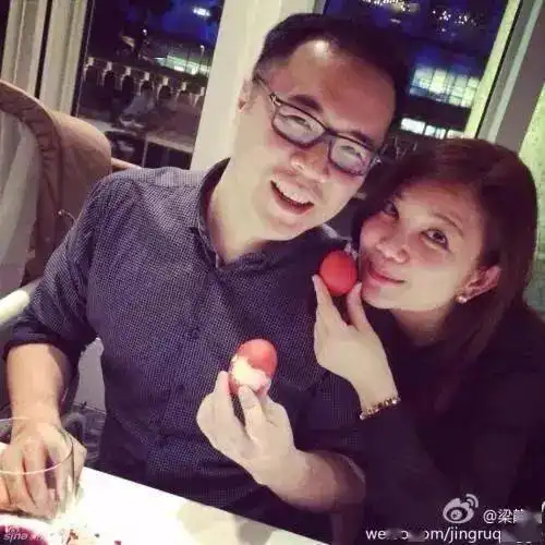 官宣即分手,富豪男友转头就另结新欢