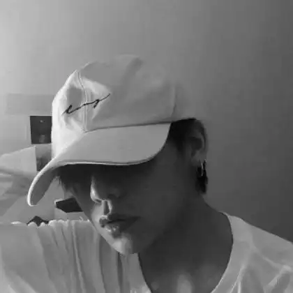 冷酷男生头像黑白,爱就一辈子喜欢就是喜欢