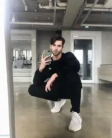 斯洛伐克励志男模,不仅长得好看还超会赚钱