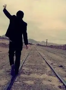 求qq非主流男生背影头像,只要背身的,急需