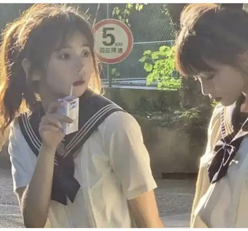 ins风森系闺蜜女生头像