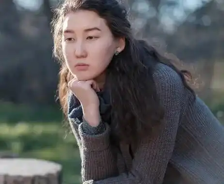 38岁大龄剩女哭诉我和他谈完彩礼,他却转身娶了90后心酸