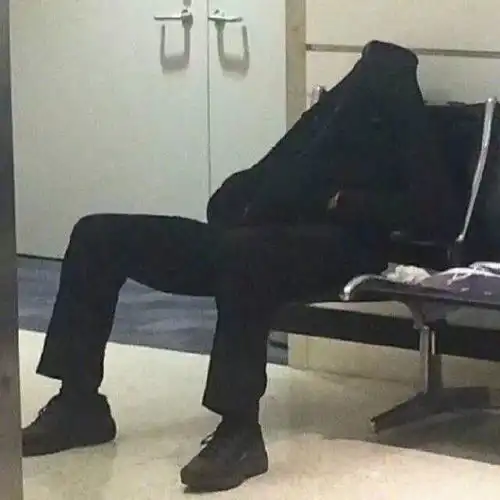 今天是圣诞夜,可我却被赶出家门...